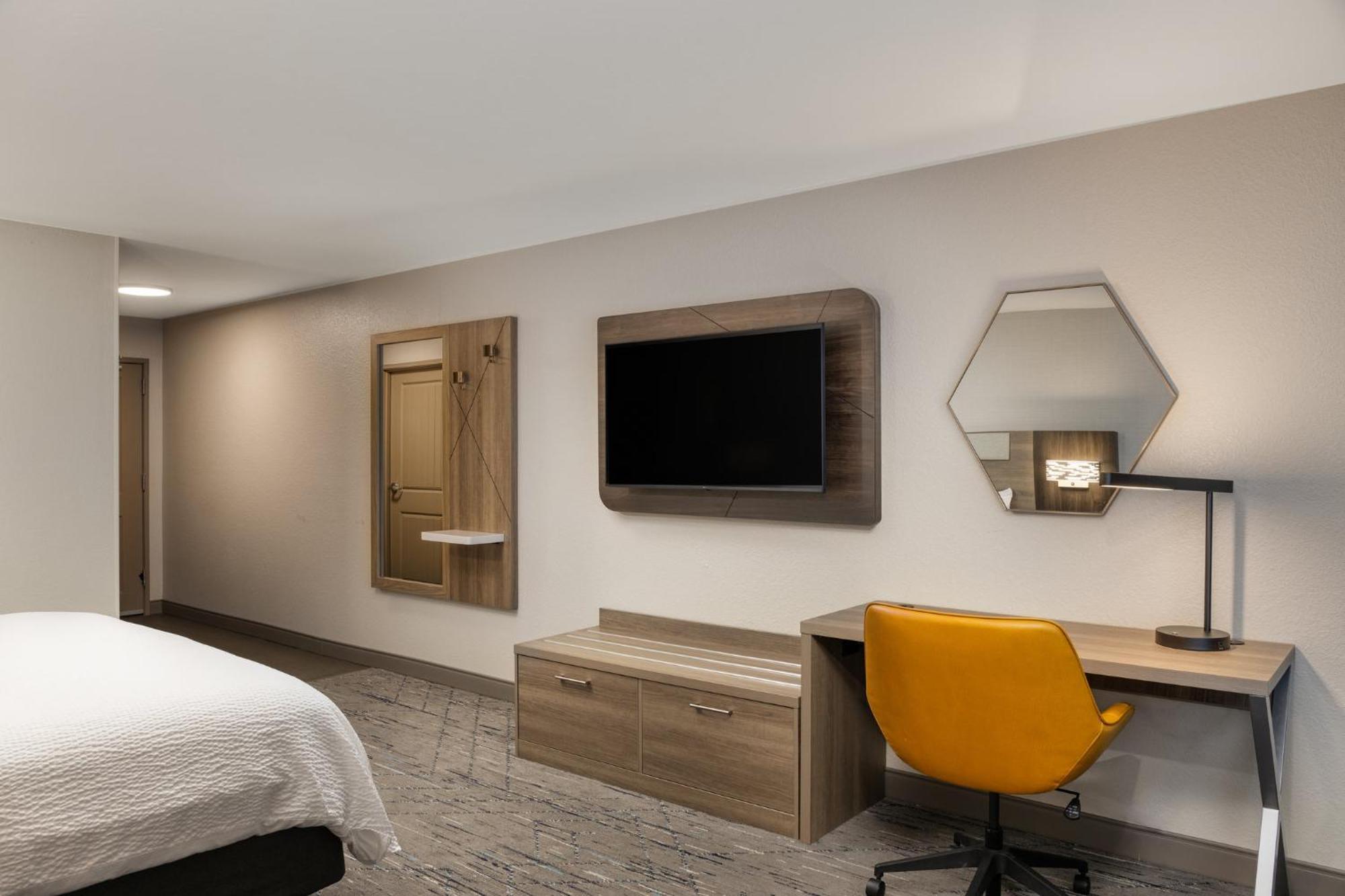 Holiday Inn Express & Suites - Green Bay East By Ihg Exterior foto