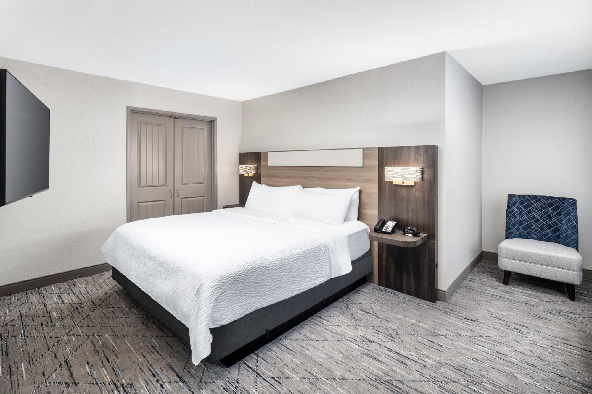Holiday Inn Express & Suites - Green Bay East By Ihg Exterior foto