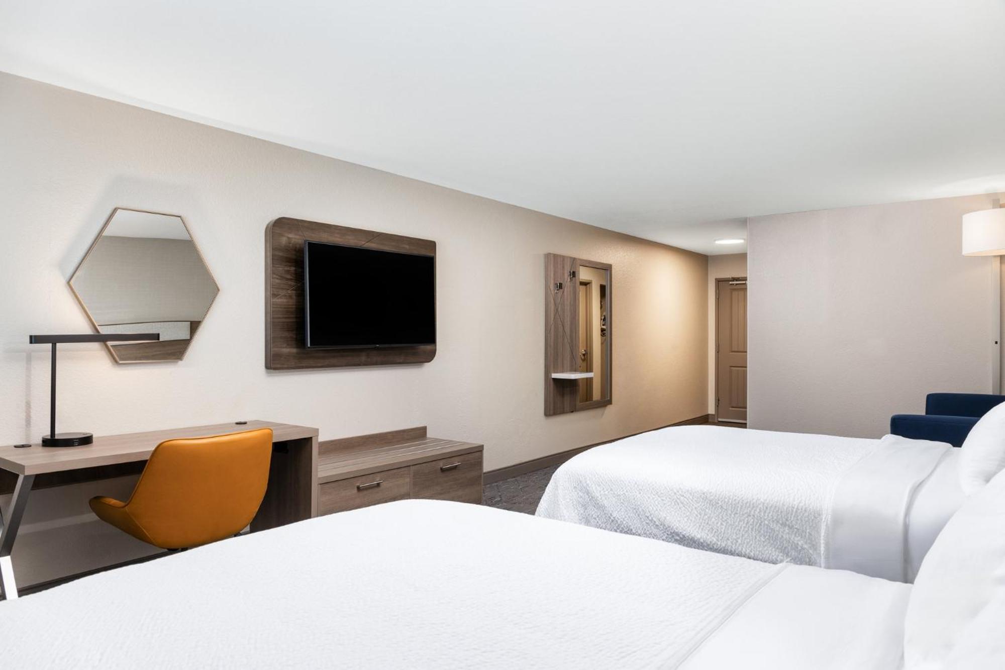 Holiday Inn Express & Suites - Green Bay East By Ihg Exterior foto
