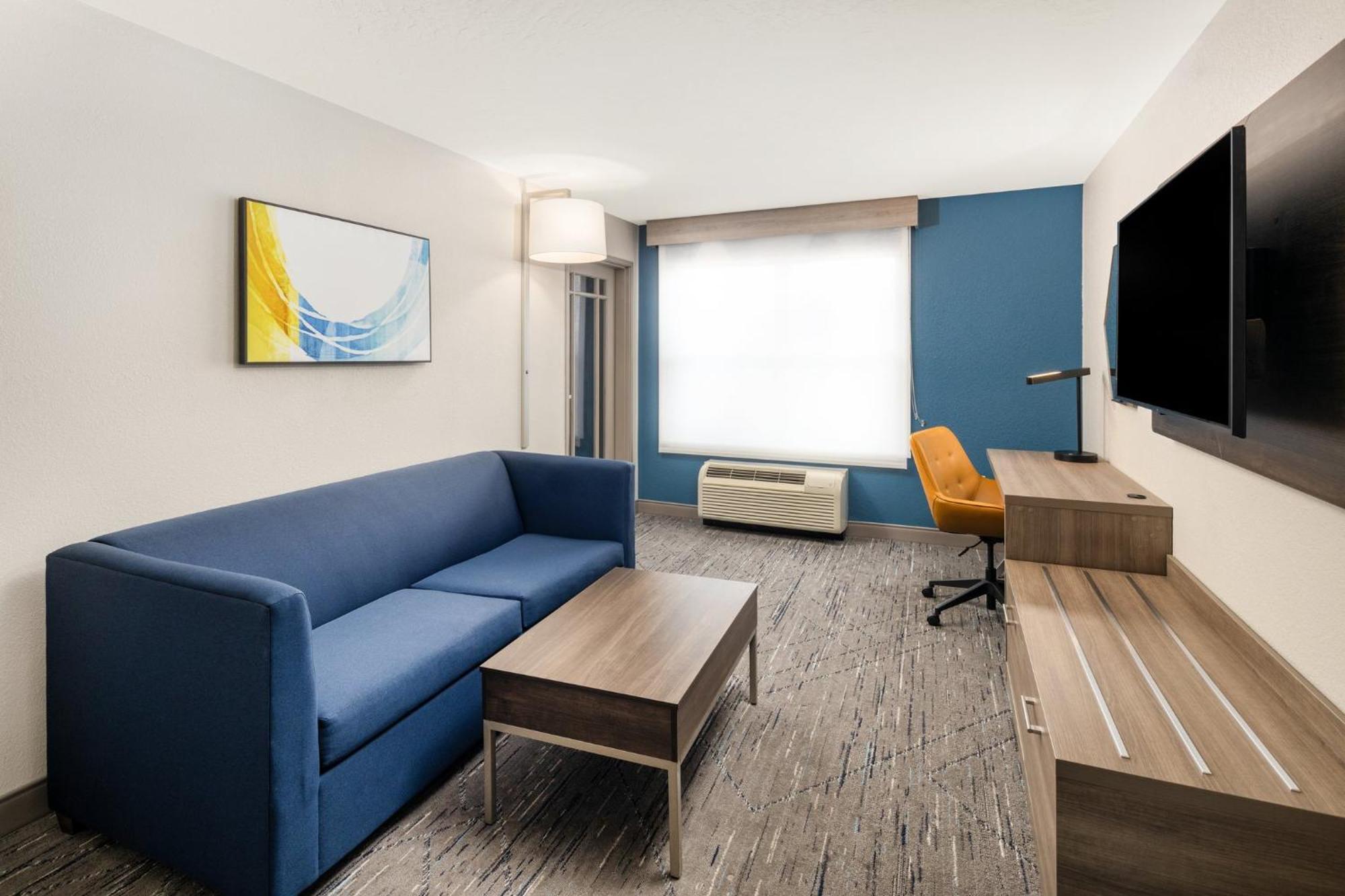 Holiday Inn Express & Suites - Green Bay East By Ihg Exterior foto