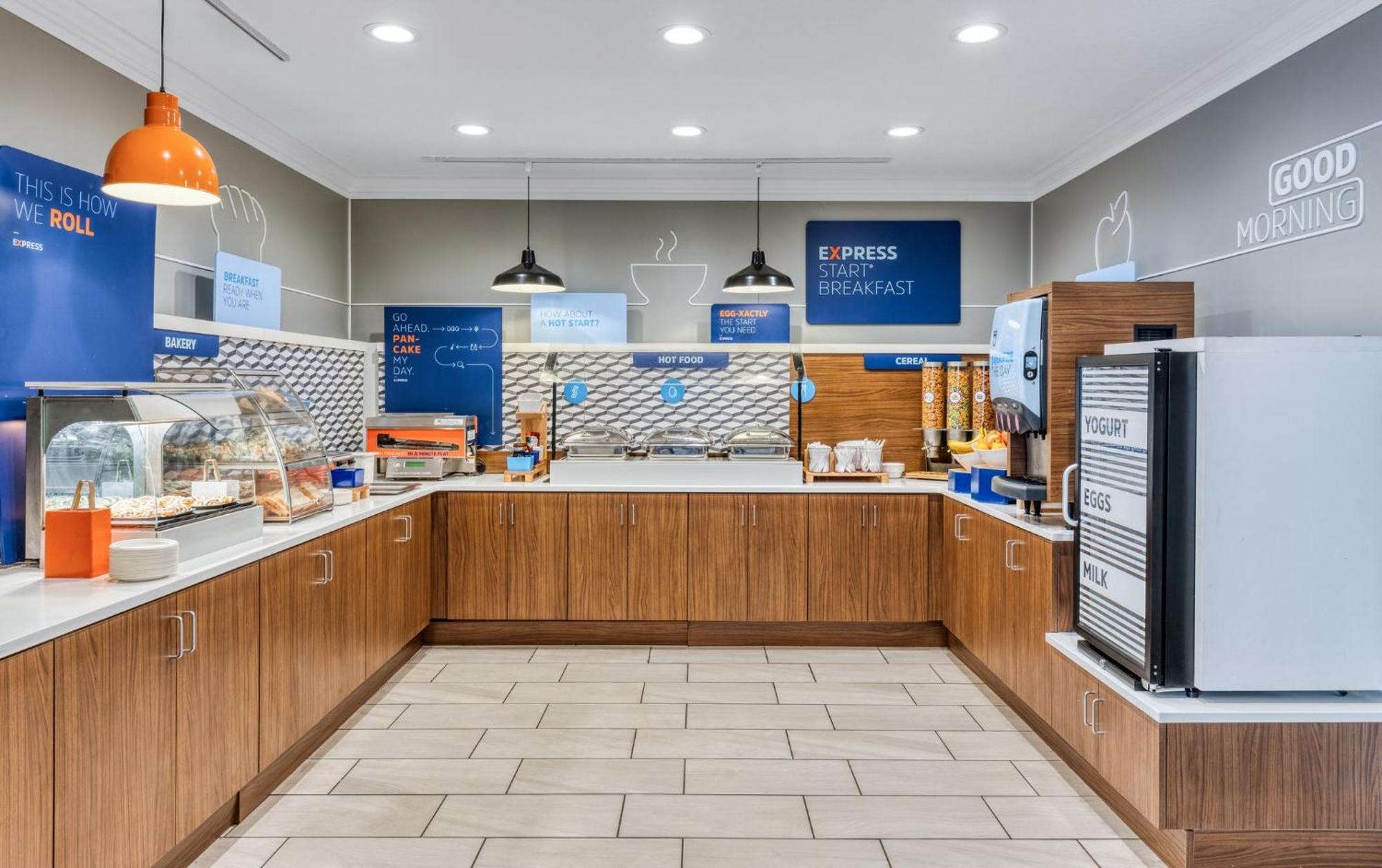 Holiday Inn Express & Suites - Green Bay East By Ihg Exterior foto